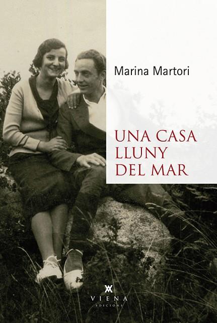 UNA CASA LLUNY DEL MAR | 9788412024463 | MARINA MARTORI RUBIO