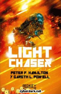 Light chaser | 9788412589603 | Peter F. Hamilton & Gareth L. Powell