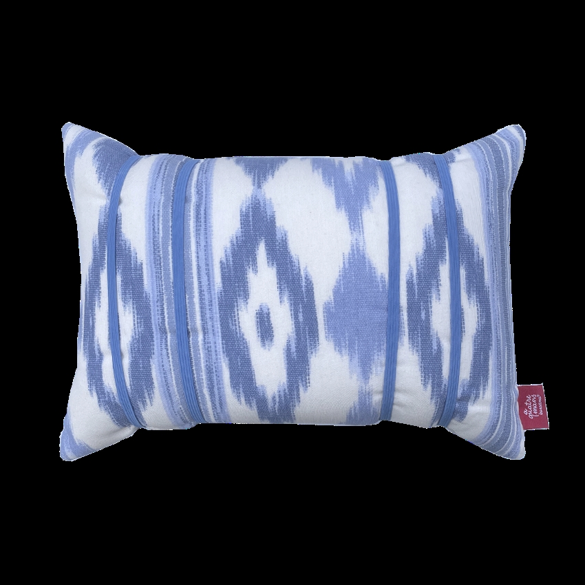 COIXÍ DE LECTURA IKAT MALLORQUÍ BLAU | 8437014410067 | A QUATRE MANS